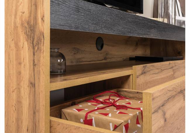 Ире дуб вотан / интра