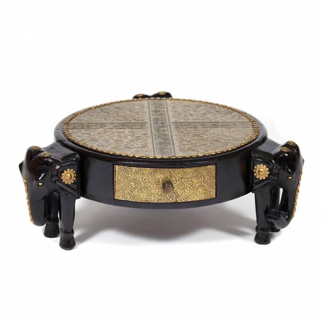 Столик Secret De Maison 3 SLONA ( mod. ND-005) дерево манго/латунная чеканка, Dia 48. В 19 см, этническая роспись (Комплект из 2 шт.) этническая роспись дерево манго/латунная чеканка