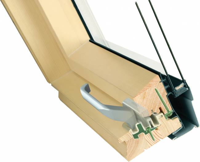 Мансардное окно FTP-V U3 со среднеповоротным способом открывания Мансардное окно FTP-V U3 со среднеповоротным способом открывания