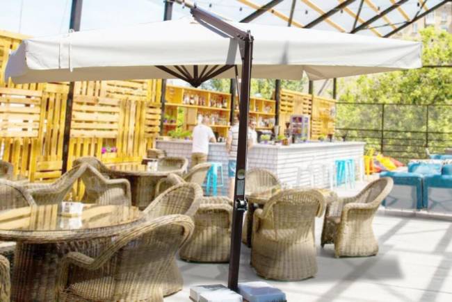 Зонт профессиональный 4х4 м Banana бежевый 4000х4000 мм Зонт профессиональный 4х4 м Banana бежевый 4000х4000 мм